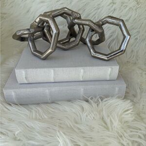 Geometric  Chain Decor